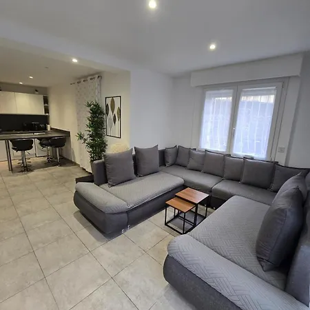 Monaco-beach 20min Ground Floor Parking Airconditioning Wifi بيت للعطل La Trinité